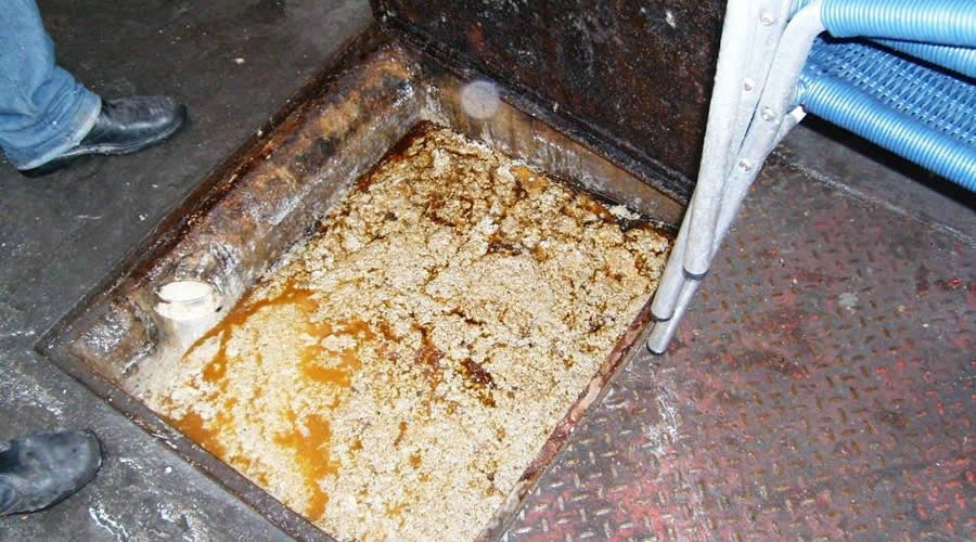 Limpeza de caixa d'água: por que fazer a cada 6 meses